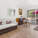 Coin De Paradis Peguiere 아파트 *